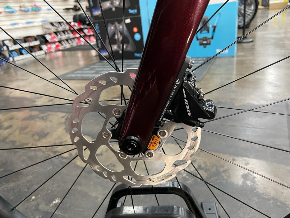 Scott Addict 30 Shimano 105 - Red 2022