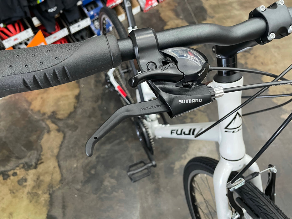 Fuji Absolute 2.1 ST Shimano Tourney - Pearl White 2022