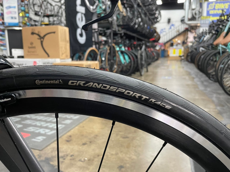 Felt IA 10 Rim Brake Ultegra Di2 11 Speed - Silver/Gray/Black 2019