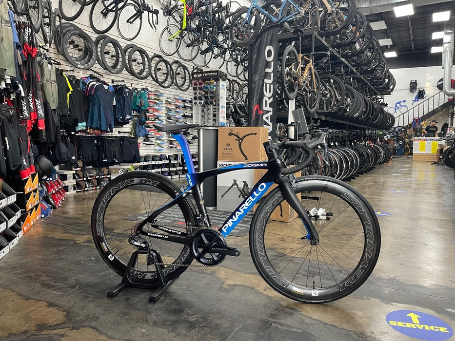 Pinarello Dogma F12 Rim Brake Ultegra Di2 11 Speed - Reynolds AR58