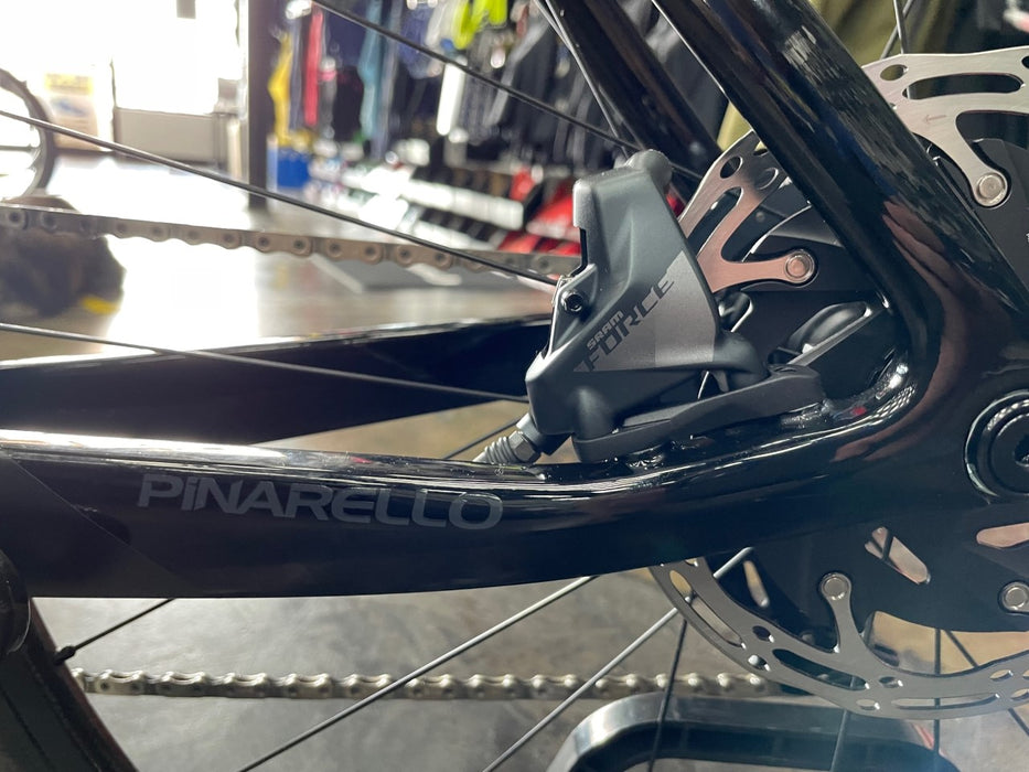 Pinarello Dogma F Disc SRAM Force eTap AXS - Fulcrum Speed 40 Lite - 2024