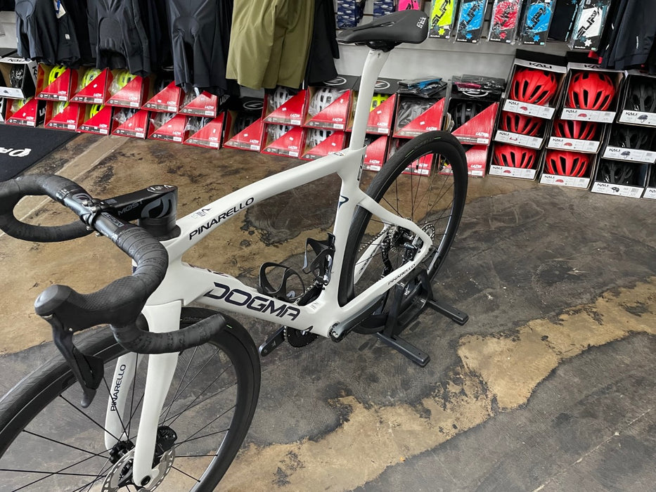 Pinarello Dogma F12 Disc Shimano Ultegra Di2 11 Speed - Sideral Grey 2021 DEMO