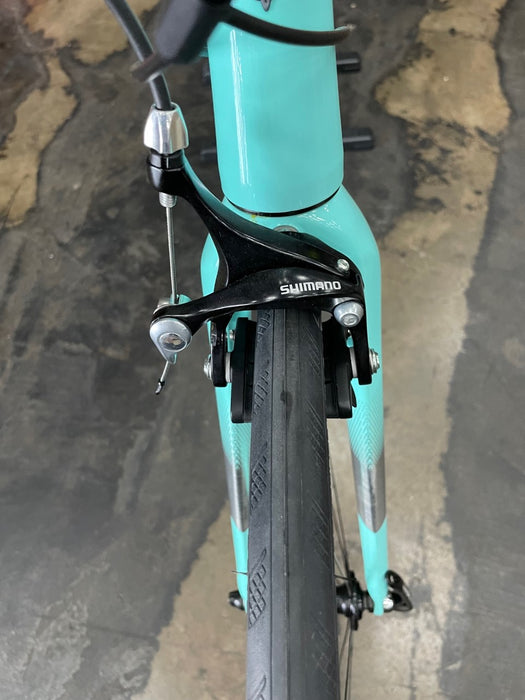 Bianchi Via Nirone 7 Shimano 105 11 Speed - Celeste 2023