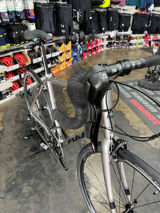 Fuji Sportif 2.1 MircoShift R9 - Tech Silver 2021