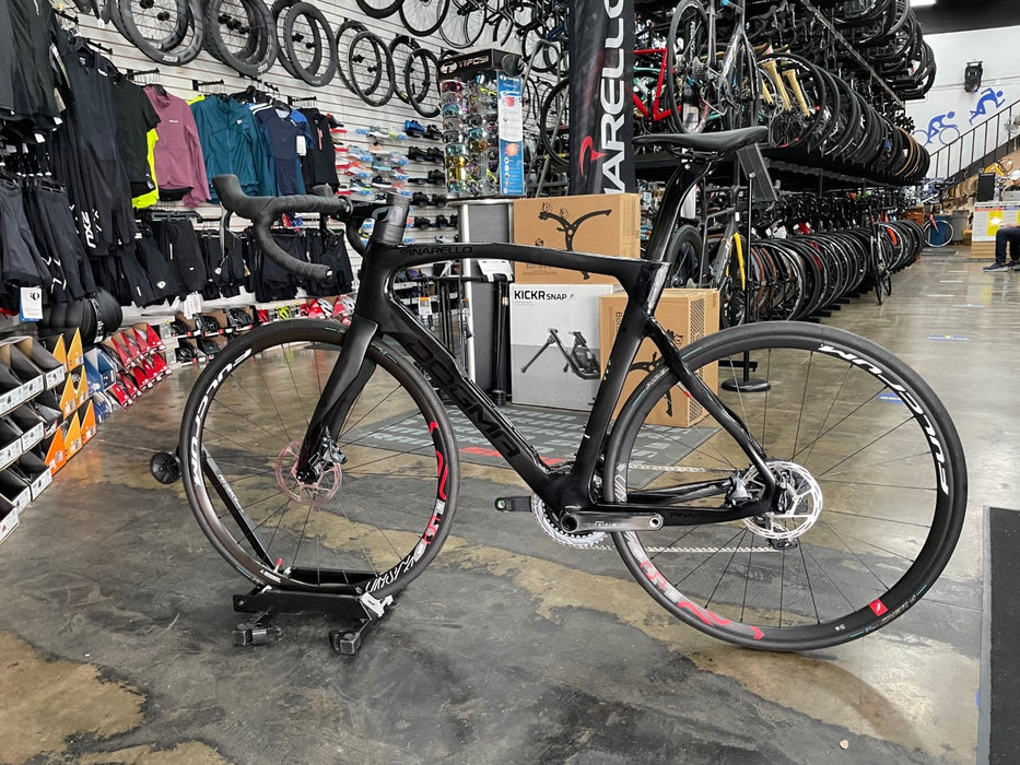 Pinarello Dogma F12 Disc SRAM Force eTap AXS - Fulcrum Racing 5