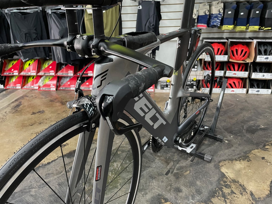 Felt IA 10 Rim Brake Ultegra Di2 11 Speed