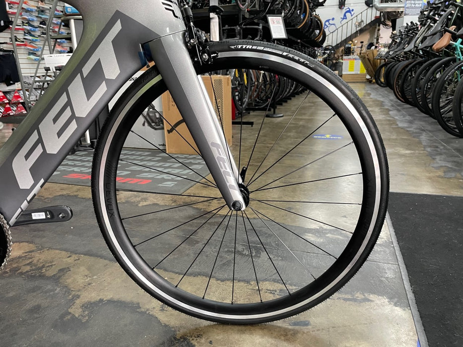 Felt IA 10 Rim Brake Ultegra Di2 11 Speed - Silver/Gray/Black 2018