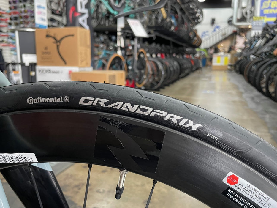 Felt IA Advanced Ultegra Di2 - Surfmist 2023